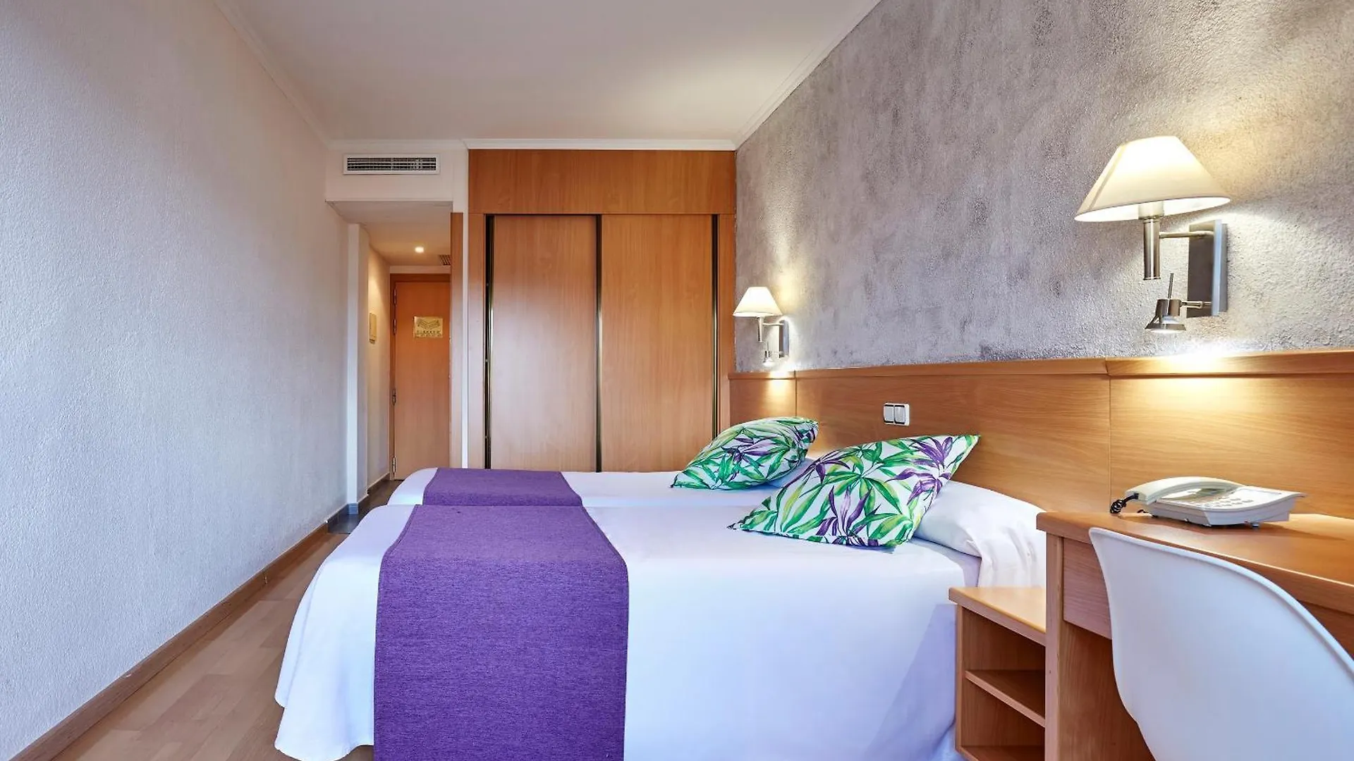 Hotel Samba Lloret de Mar 3*,  Spain
