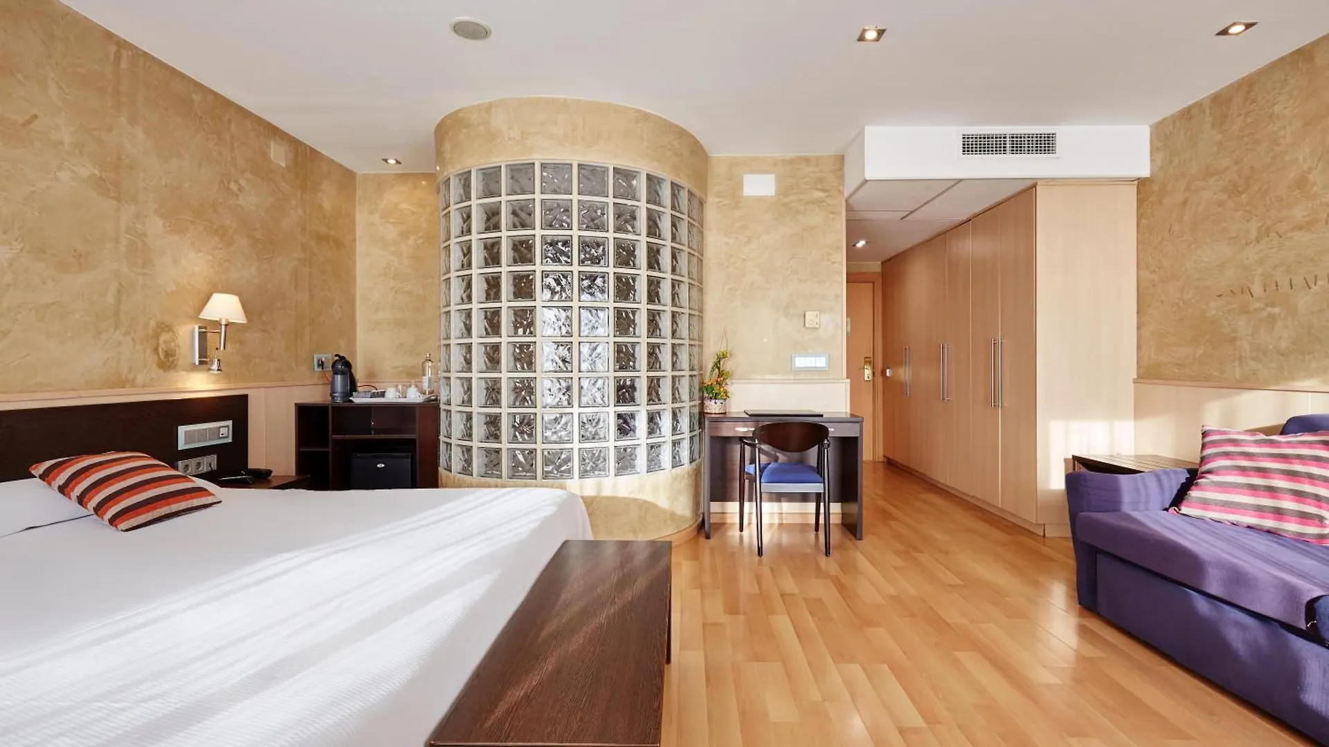 Hotel Samba Lloret de Mar 3*,  Spain